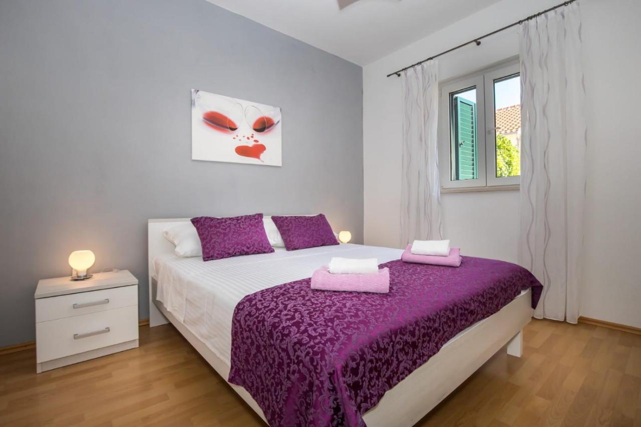 Apartmani Filipic Bol Exteriör bild