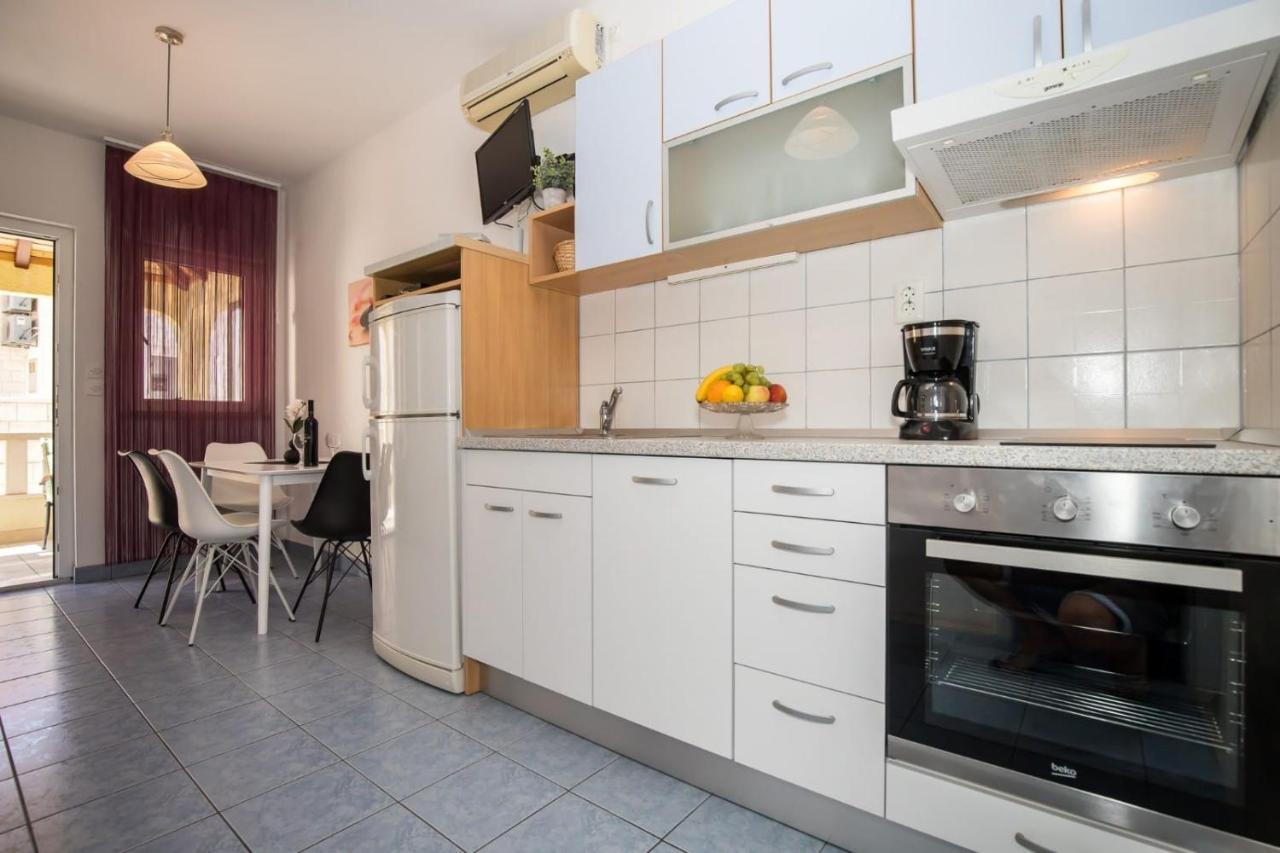 Apartmani Filipic Bol Exteriör bild