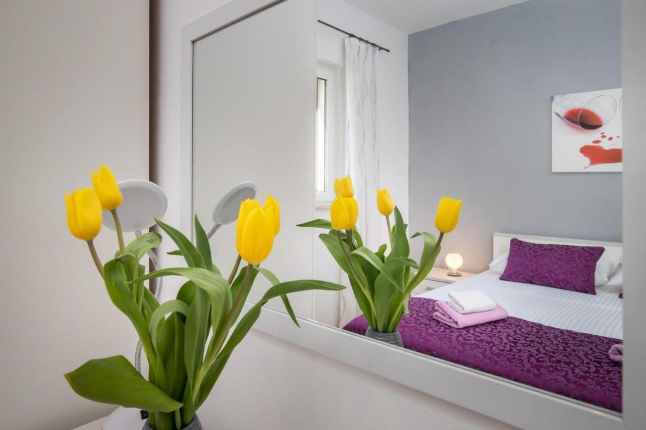 Apartmani Filipic Bol Exteriör bild