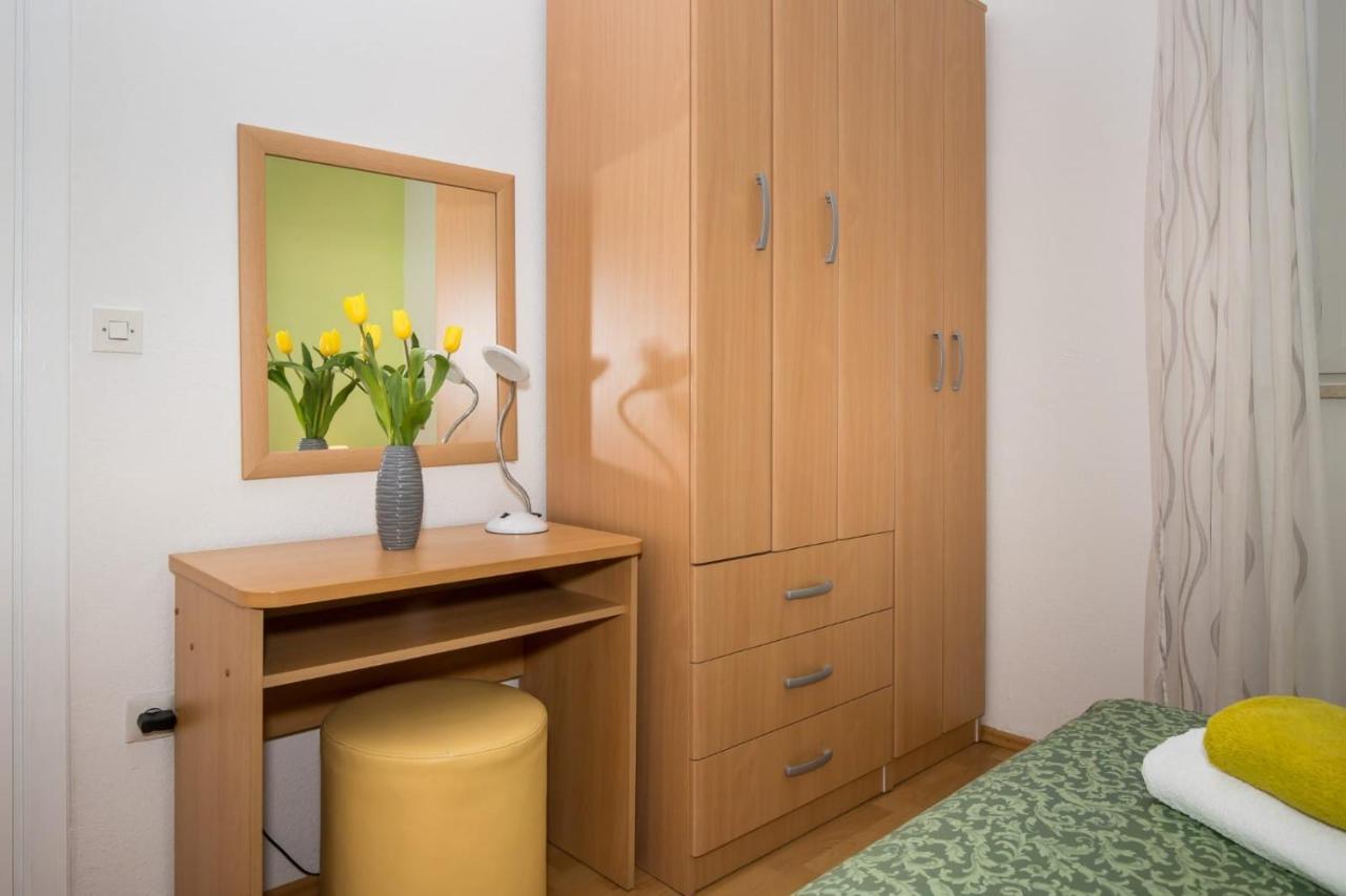Apartmani Filipic Bol Exteriör bild